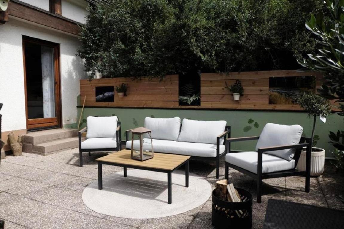 Schwarzwild - Ferienwohnung Und Ferienzimmer Baiersbronn Exterior foto